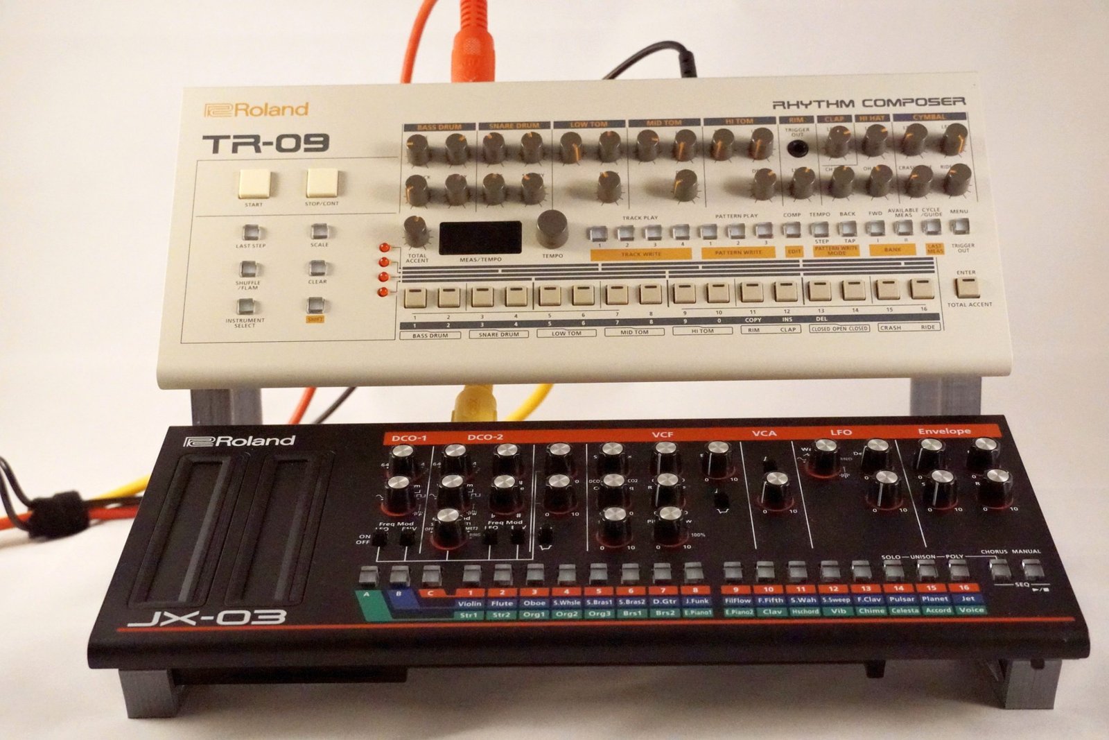 ROLAND BOUTIQUE DOUBLE TIER - Image 4