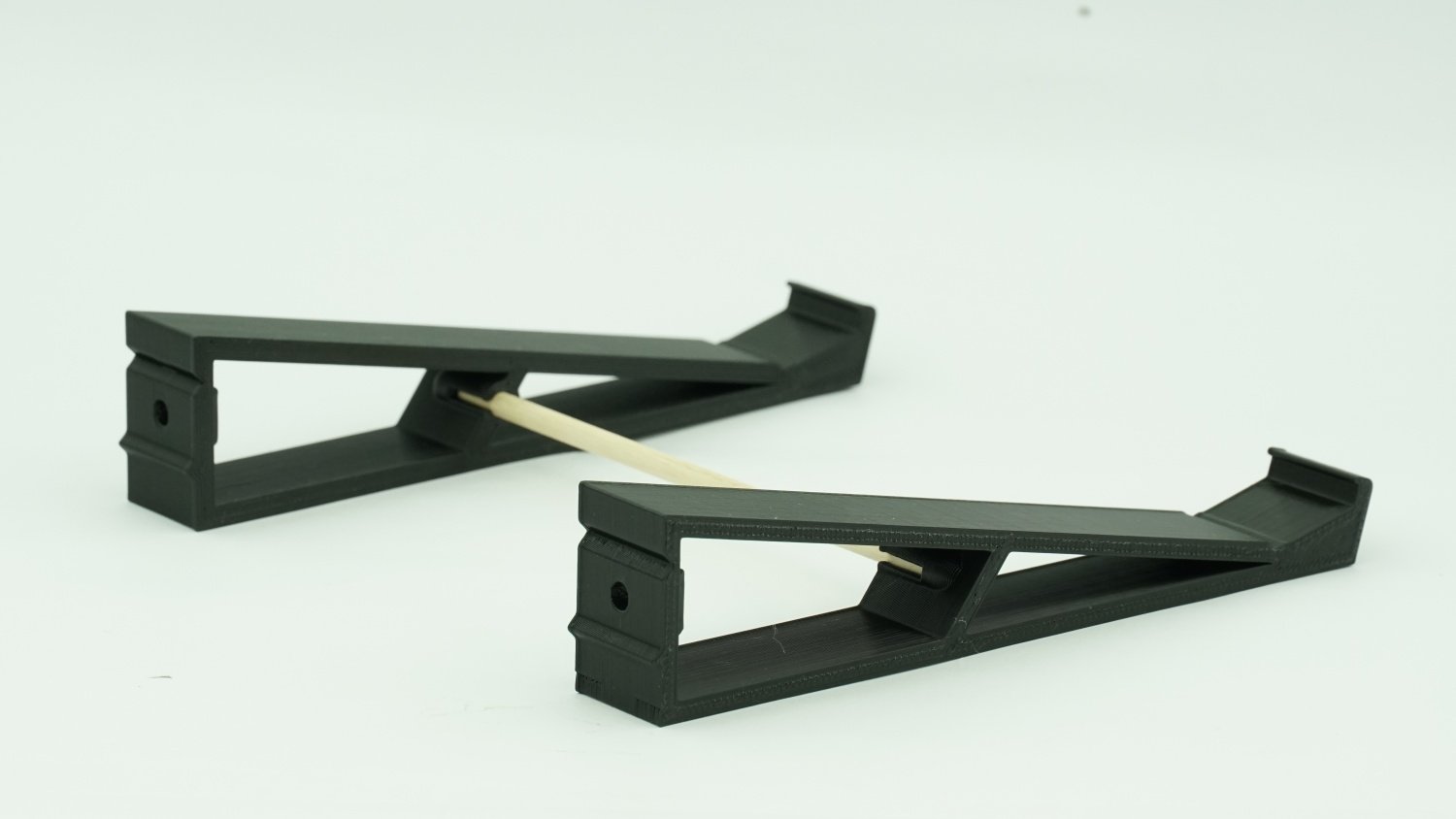 NOVATION DUAL CIRCUIT STAND - Image 6